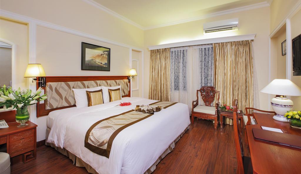 Royal Hotel Saigon Хошимін Екстер'єр фото