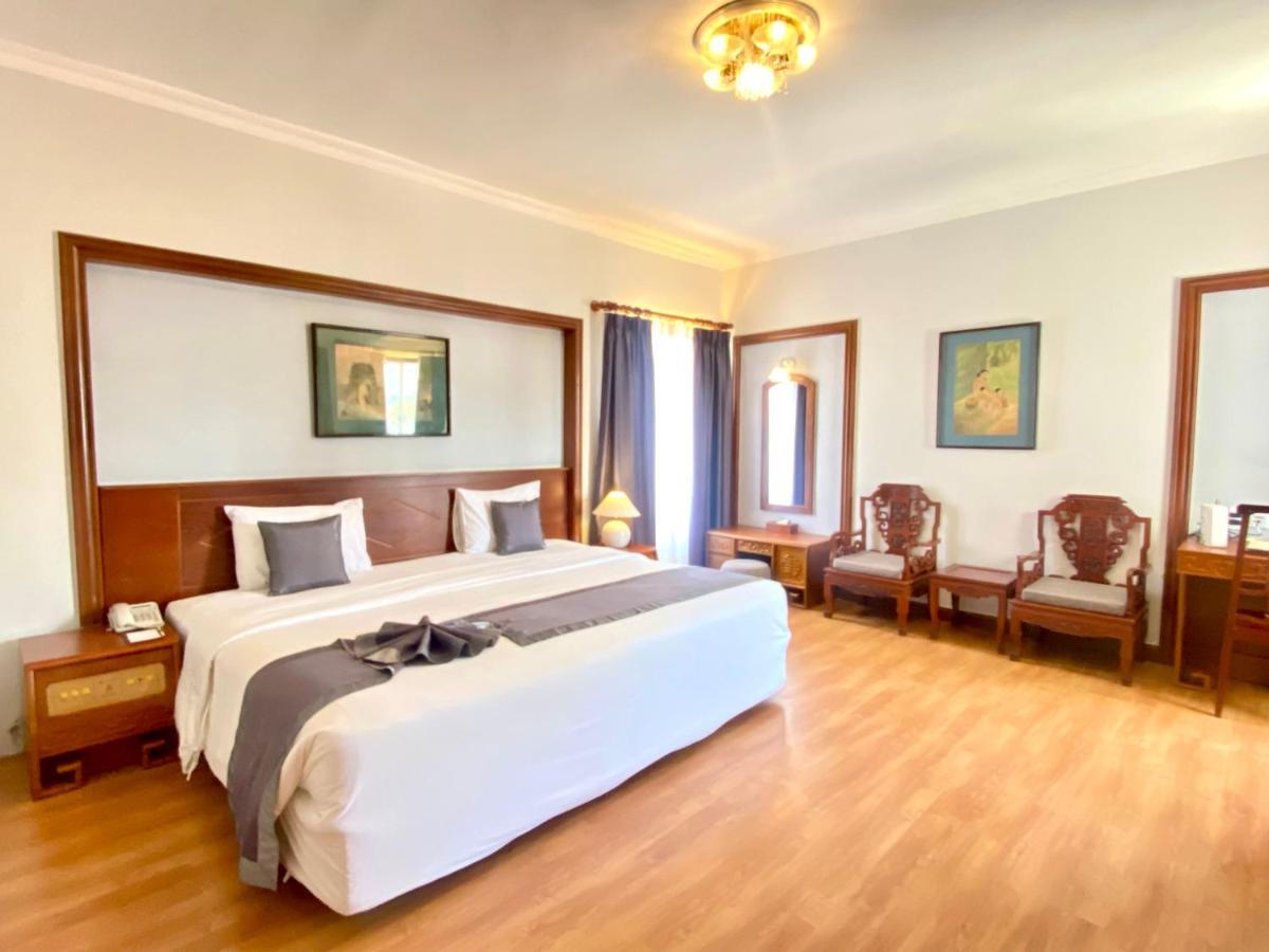 Royal Hotel Saigon Хошимін Екстер'єр фото