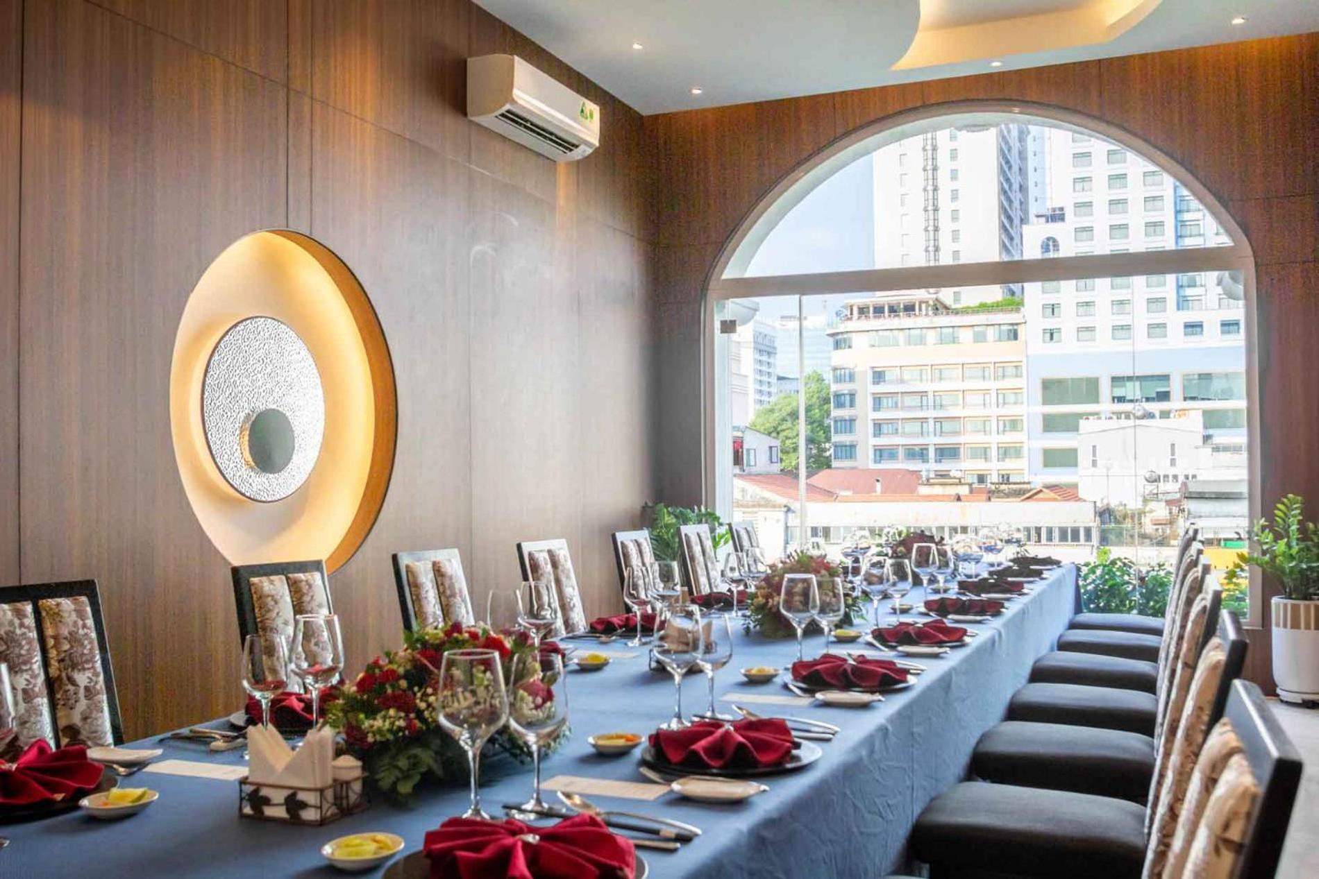Royal Hotel Saigon Хошимін Екстер'єр фото