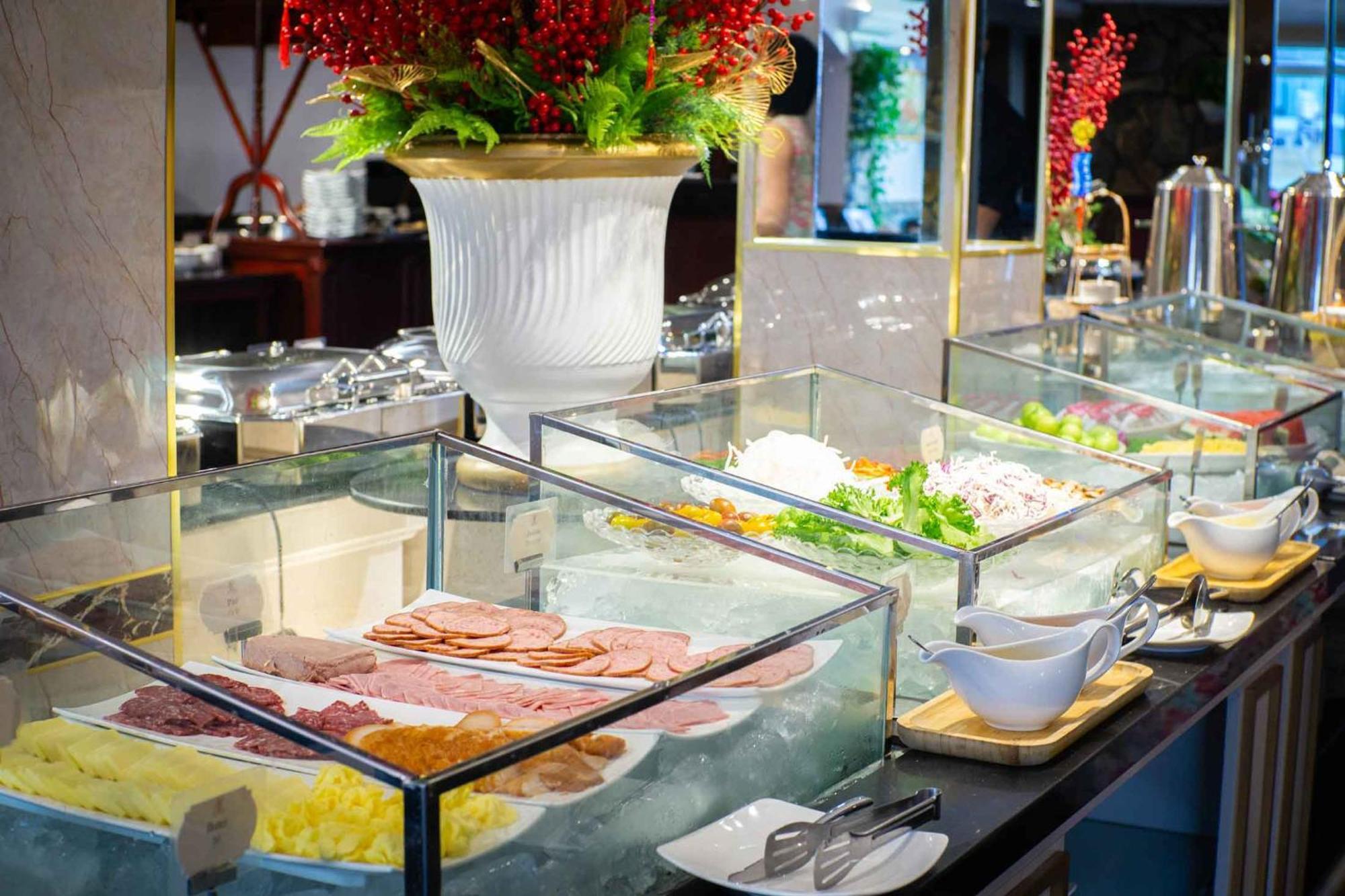 Royal Hotel Saigon Хошимін Екстер'єр фото